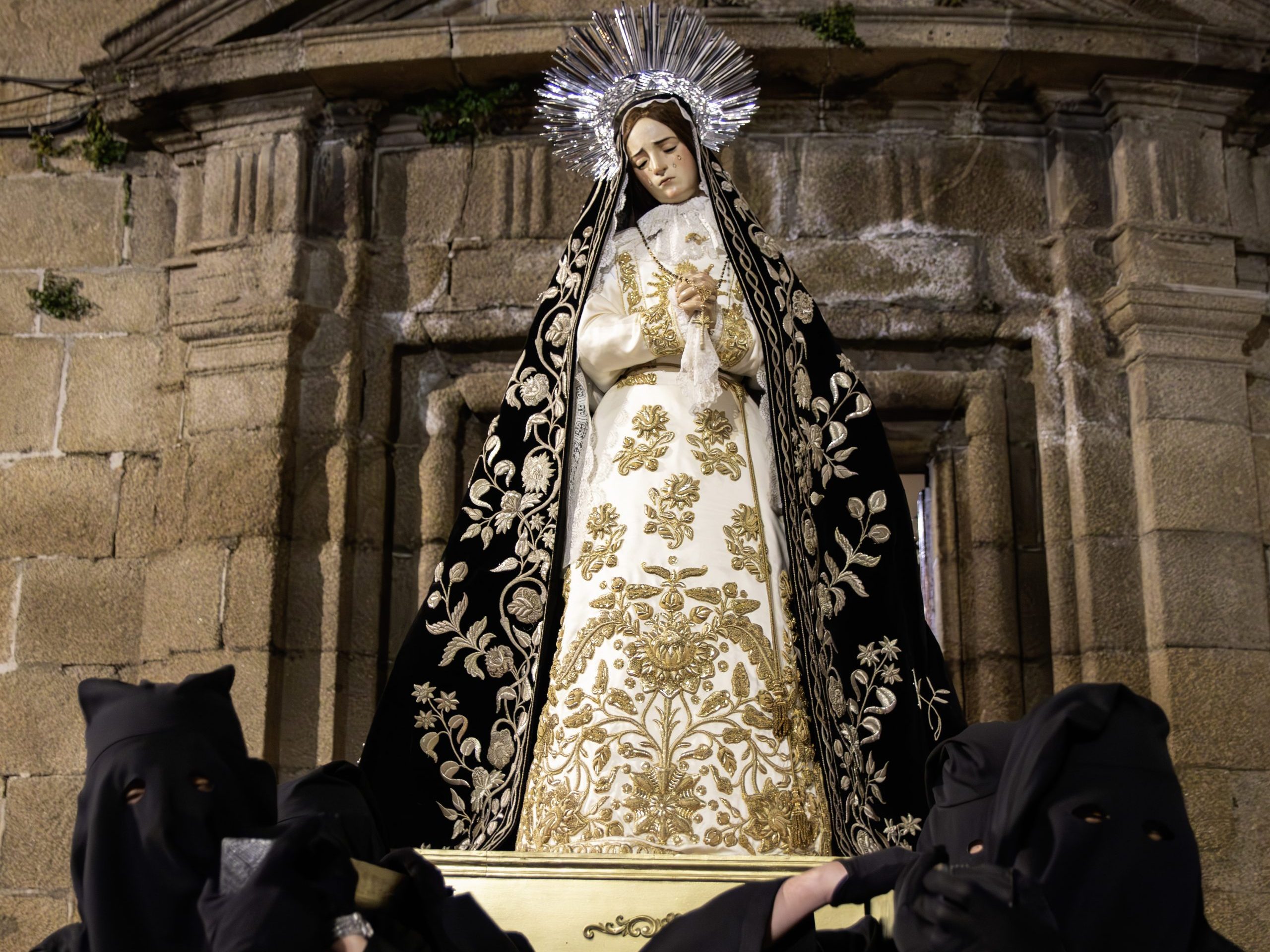 La Virgen de la Soledad protagonizará el cartel de la Semana Santa de Ferrol 2027