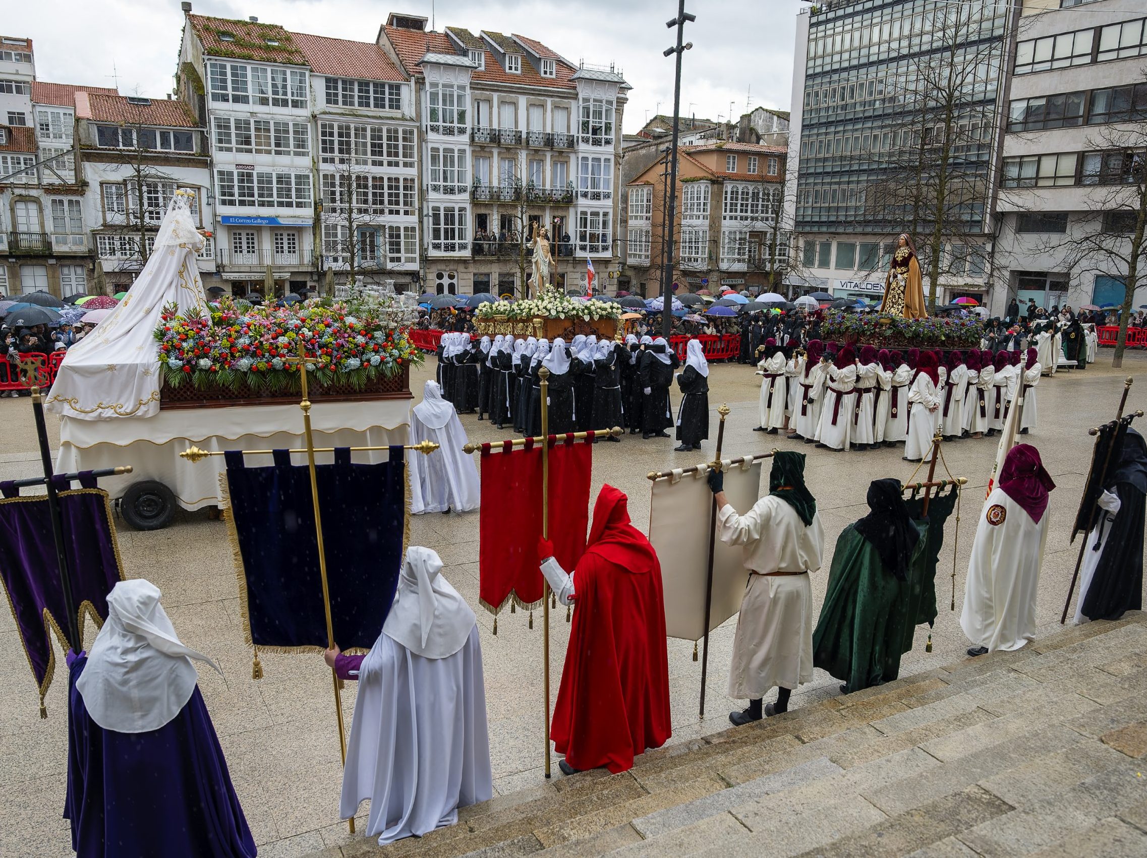 La procesión de la Resurrección se retirará en la concatedral de San Julián